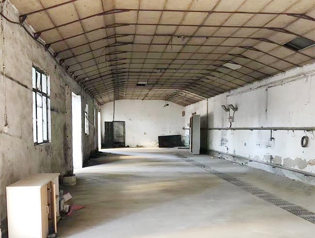 ��ƽ��ɳ����ׯ·���Ŵ�Ժ2600ƽ�ף��ⷿ450ƽ�׳���